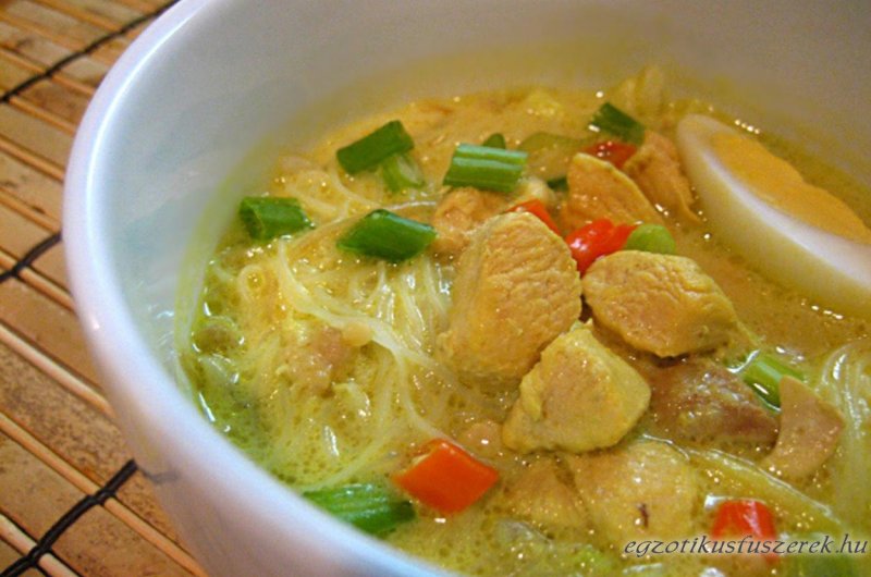 Soto Ayam, indonéz csikehúsleves