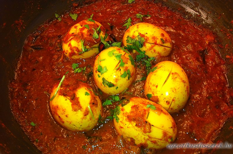 Tojás Curry Masala
