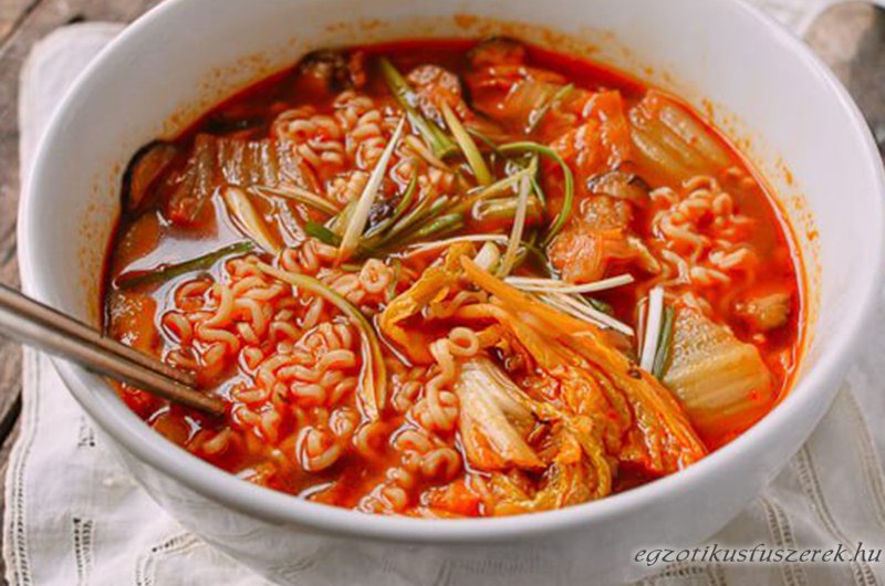 Kimchi Ramen Leves