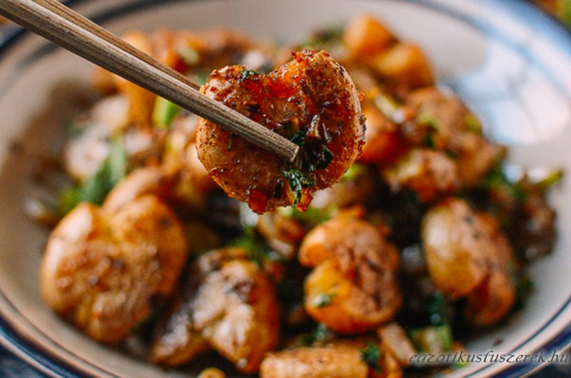 Újkrumpli Stir Fry Kínai módra