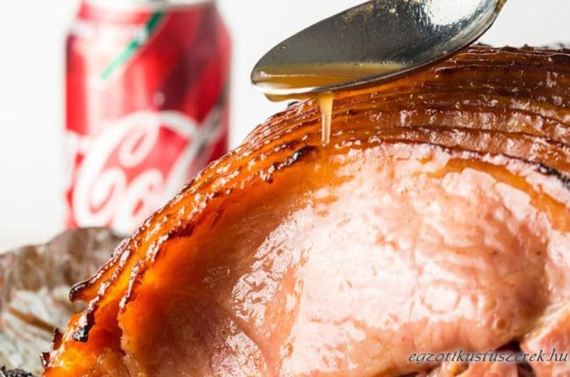 Coca-Cola-val sütött Sonka