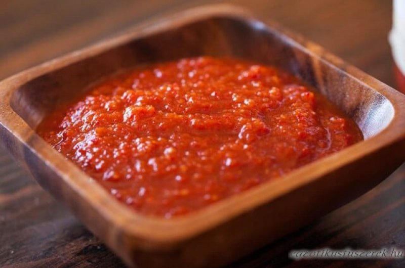Sriracha Szósz