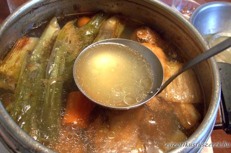 Bouillon, Fond